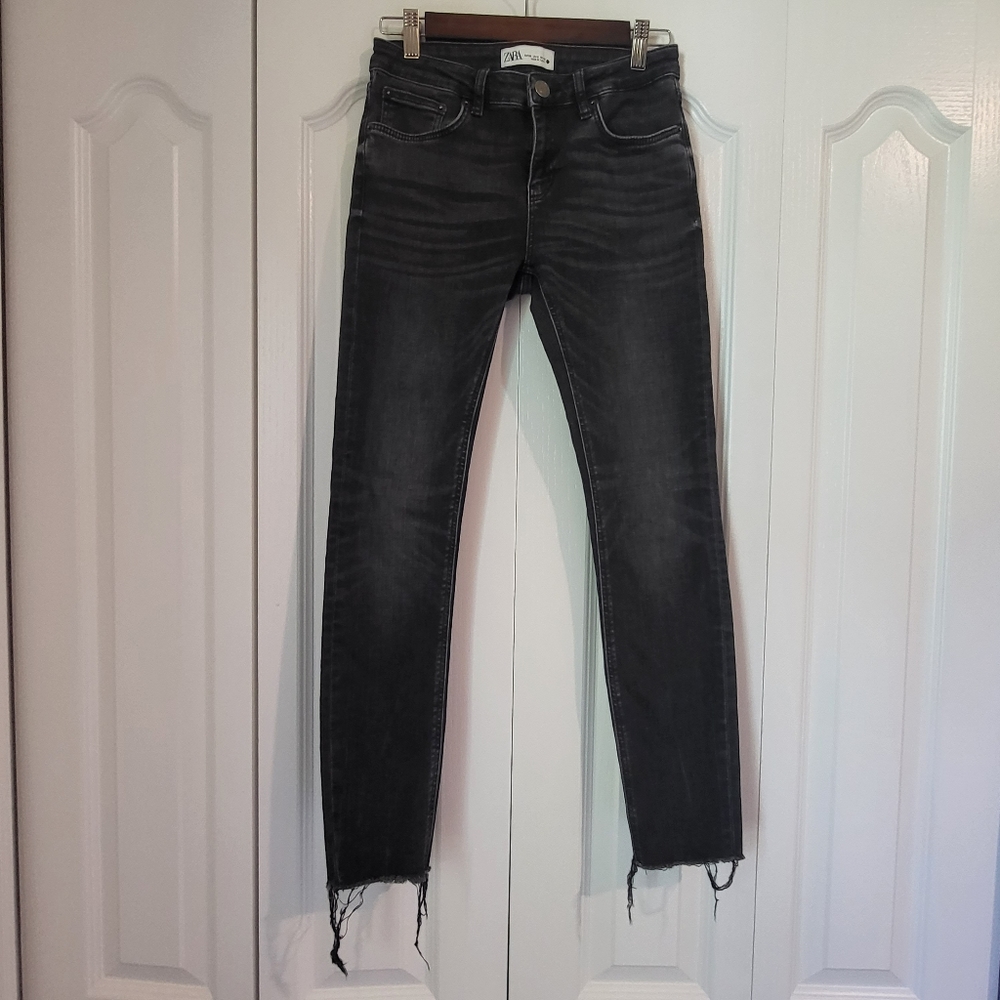 Zara Women's Skinny Jeans - Black